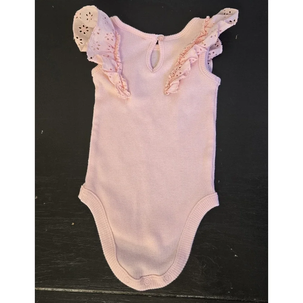Lot Of 4 Infant Girl's SZ  3 Month OneZs‎ And Dress Spring/Summer Okie Dokie